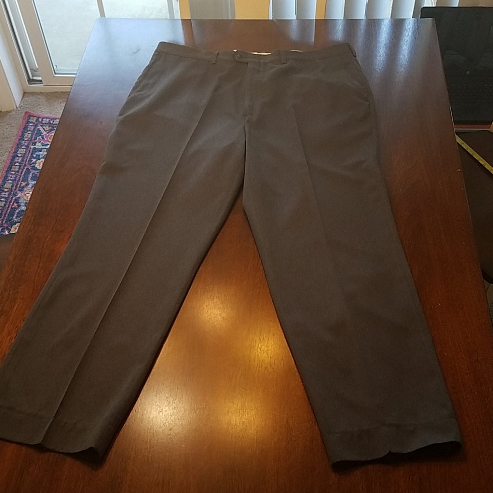 NWOT Haggar Black Label Grey Trousers